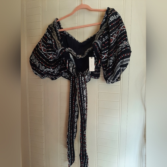 Anthropologie puff sleeve crop top - Picture 4 of 5